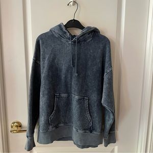ARITZIA TNA Boyfriend Hoodie